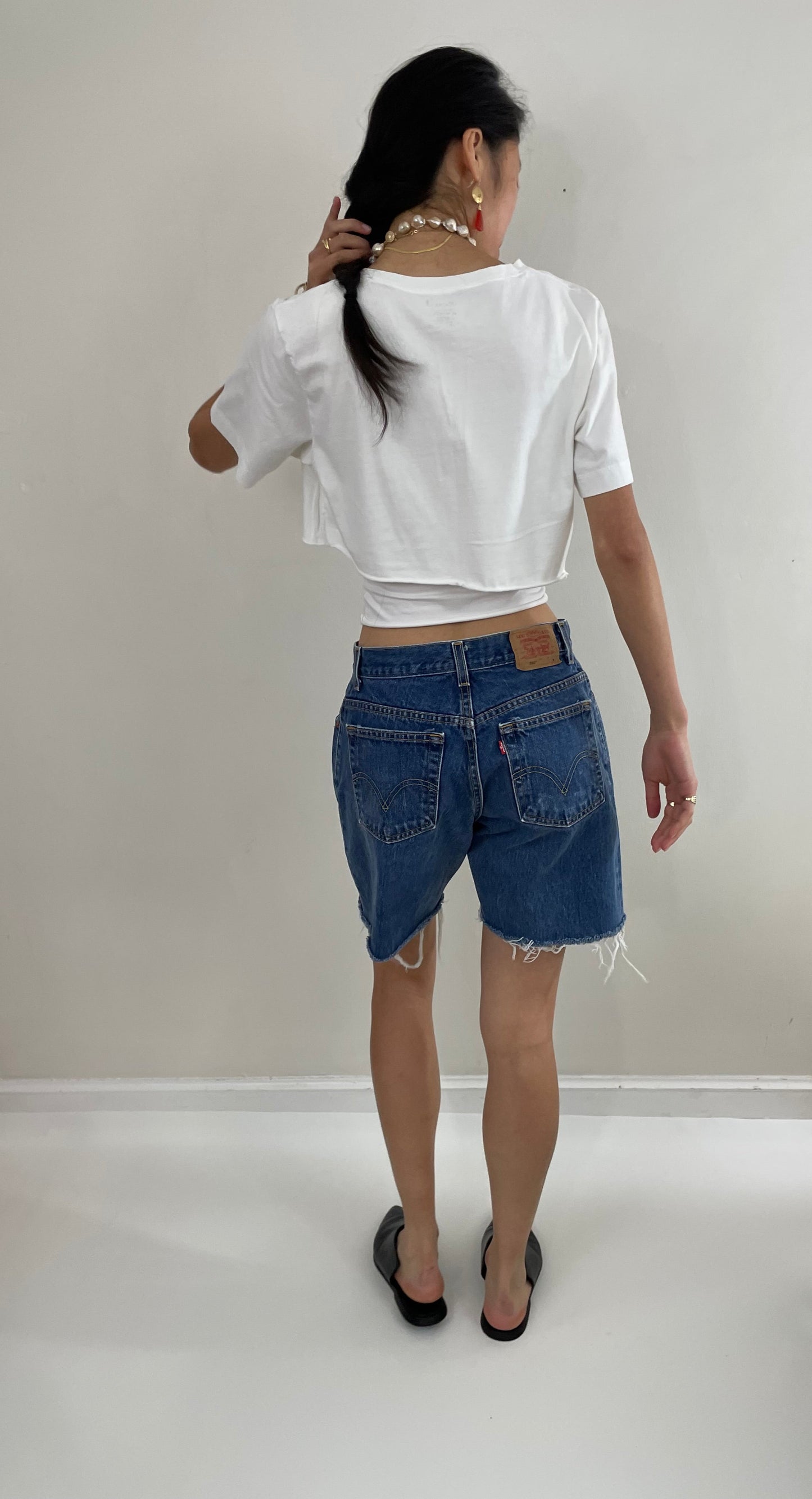 vintage Levi's faded denim cut off blue jean Levis 550 shorts size 29