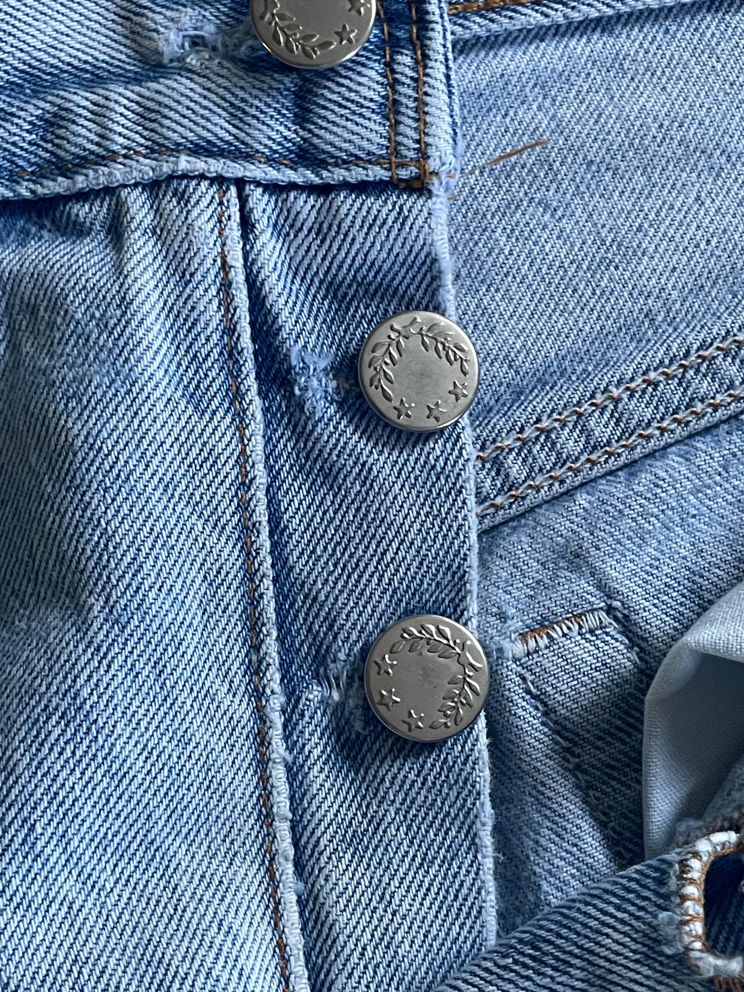 Vintage 80s Levi's 501 faded button fly jeans made in USA size 29 x 31