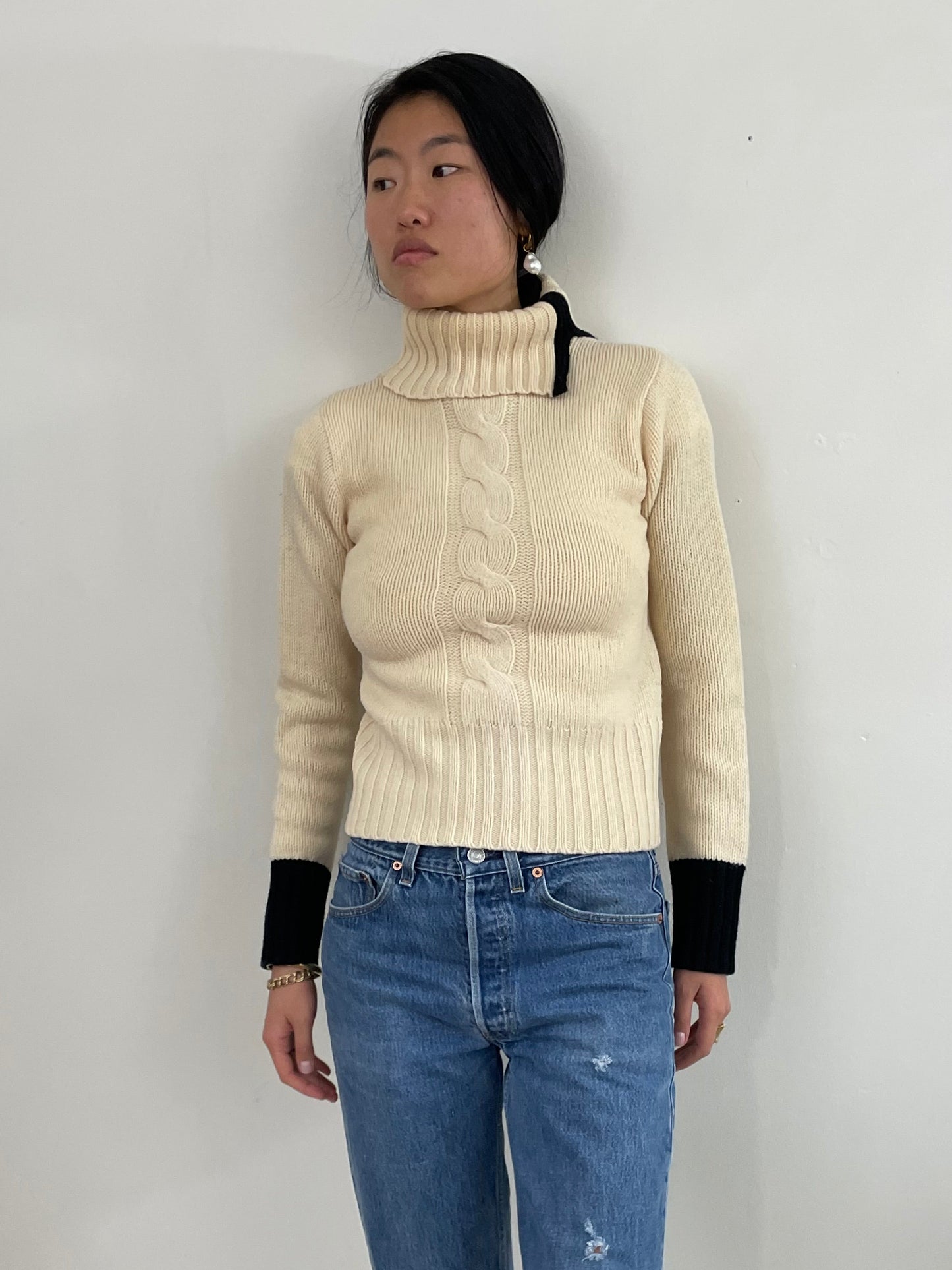 Vintage DKNY Lambswool Turtleneck Ivory Cropped Sweater Small