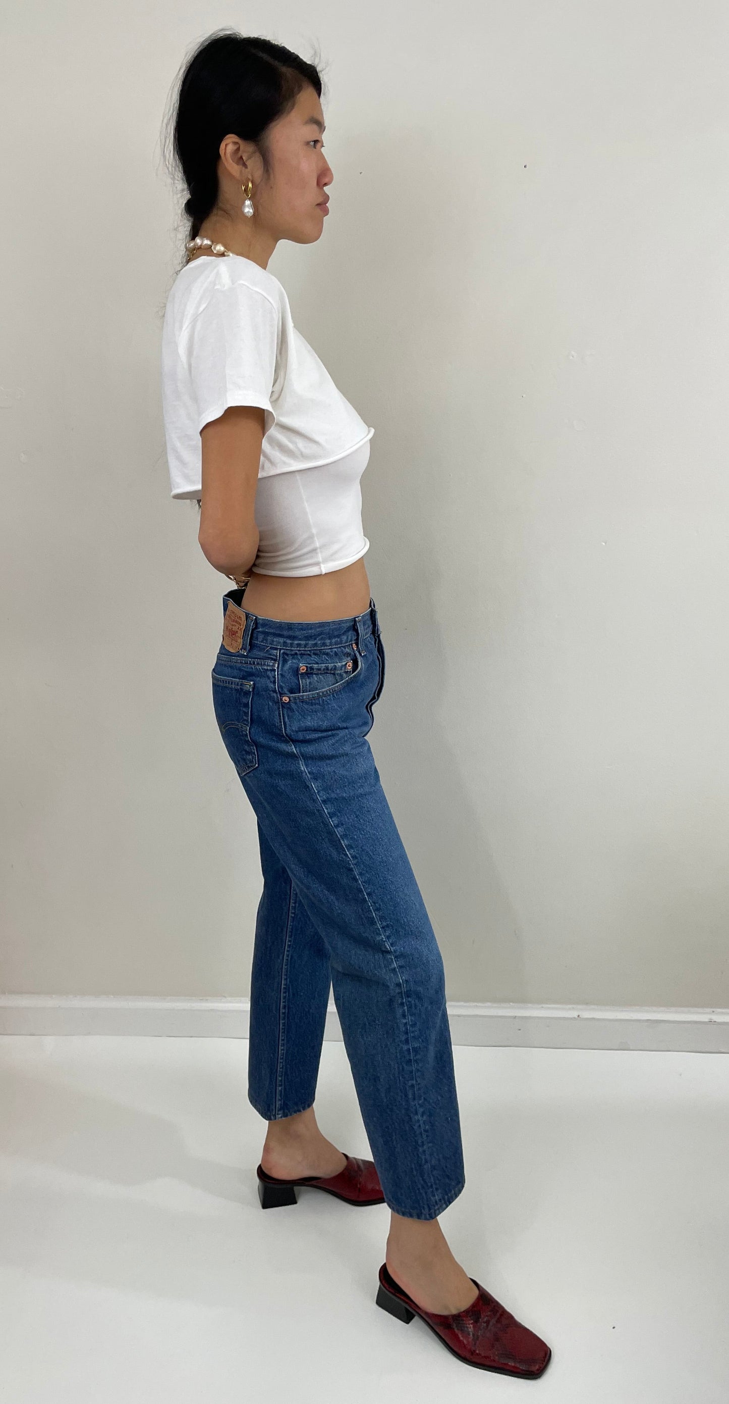 Vintage 80s Levi's 501 Medium Wash Button Fly Jeans USA size 31