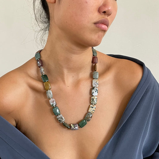 Vintage 90s Polished Stone Agate Necklace Jewelry
