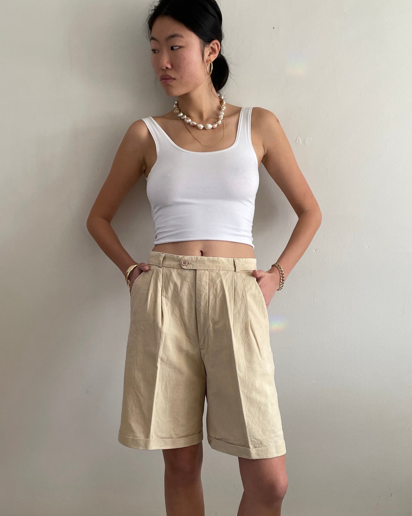 vintage DVF oatmeal pleated cotton cuffed shorts 28 W