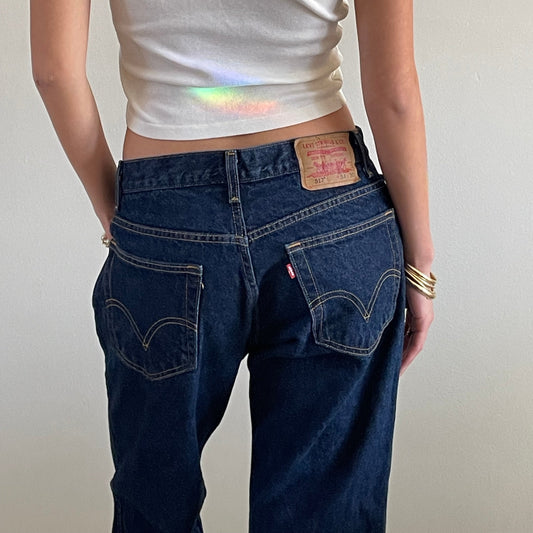 vintage Levi's 517 dark wash baggy zipper fly boyfriend high waisted Levis jeans size 31 x 31