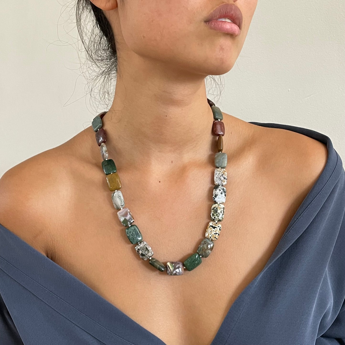 Vintage 90s Polished Stone Agate Necklace Jewelry