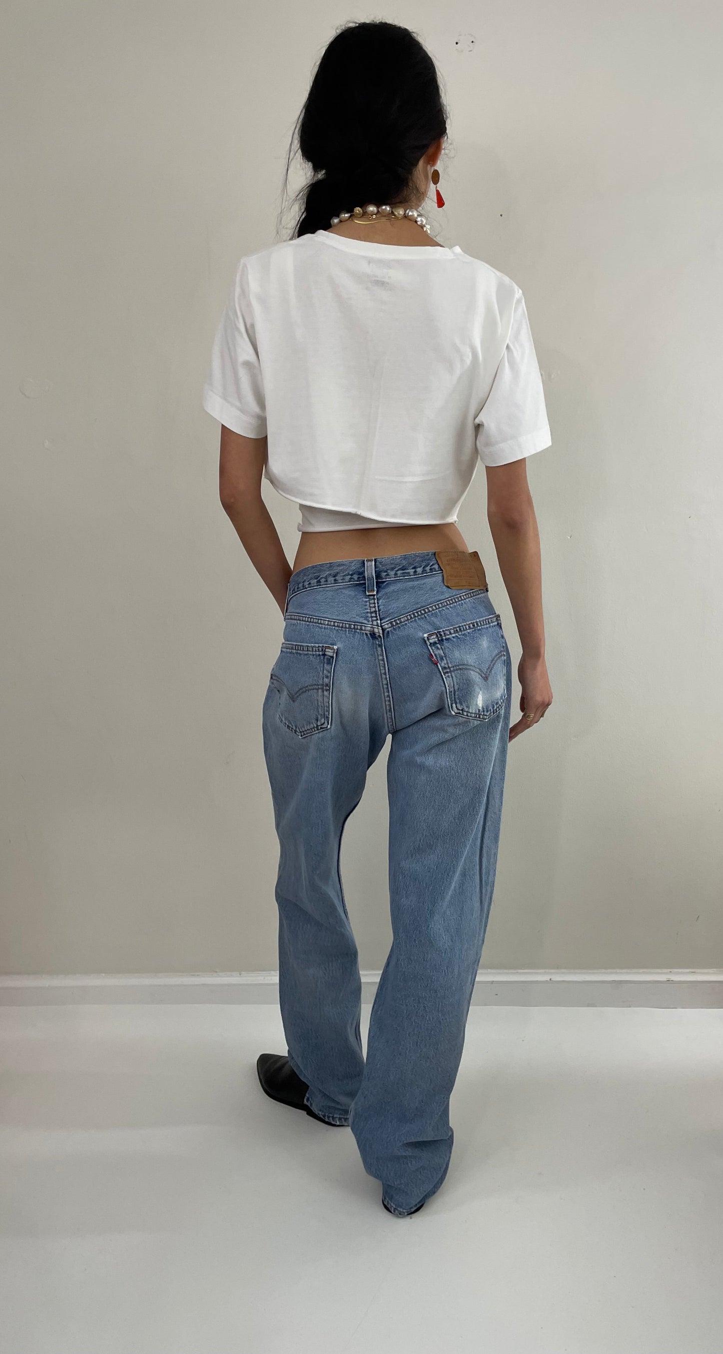 Vintage Levis 501 button fly soft faded tall boyfriend baggy jeans made in USA size 33 x 33