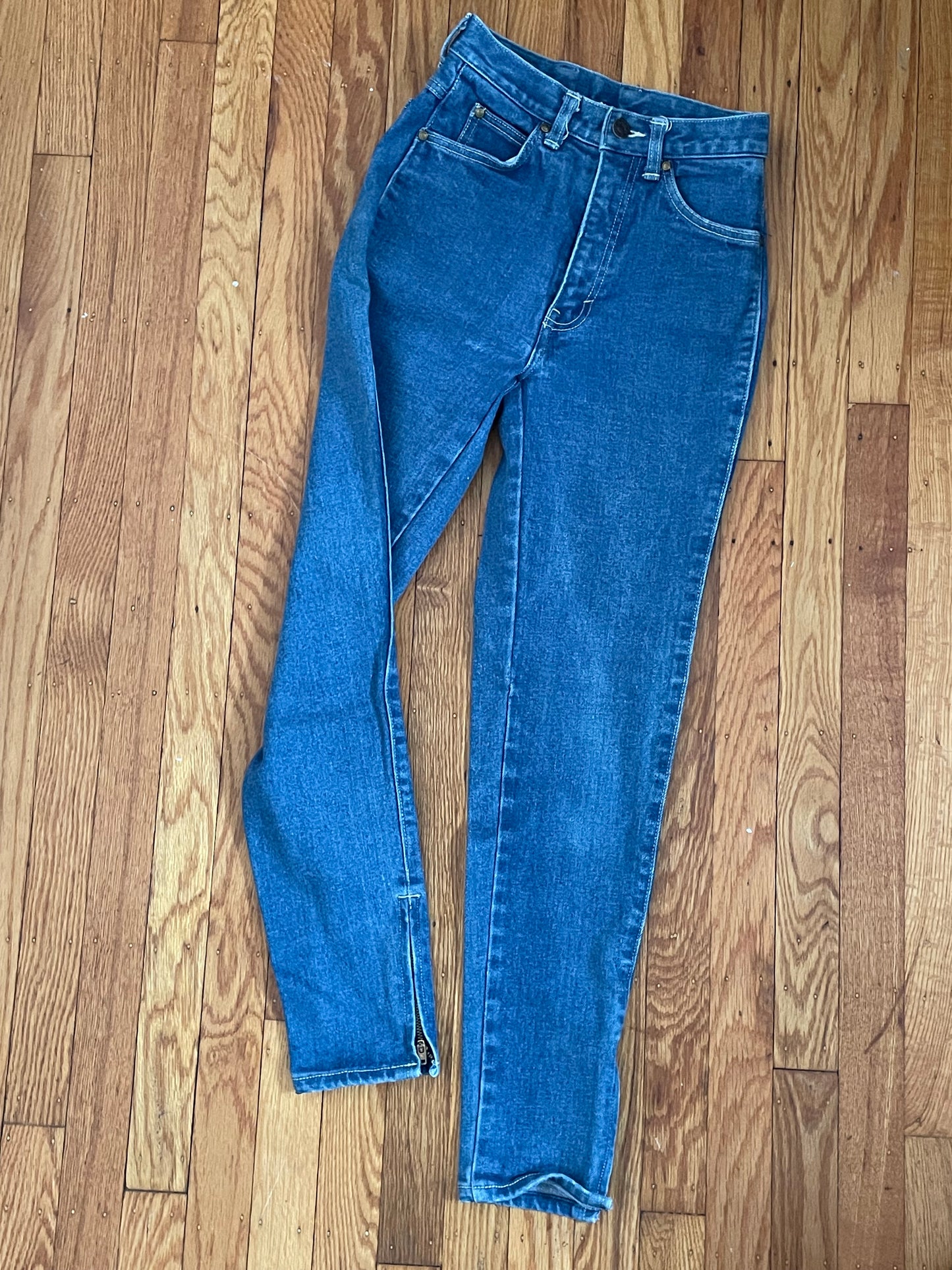 vintage 90s Sasson designer high waisted ankle zip tapered medium wash JAPAN student petite juniorjeans | size 0 23 waist XXS