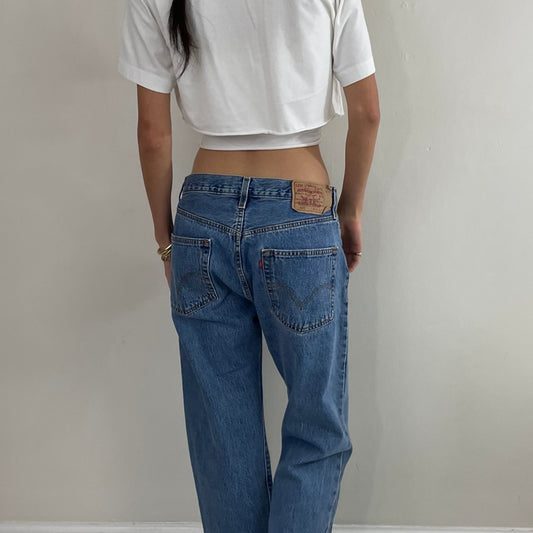 vintage 90s Levi's 501 faded medium wash iconic red tab button fly LEVIS jeans size 31 x 30
