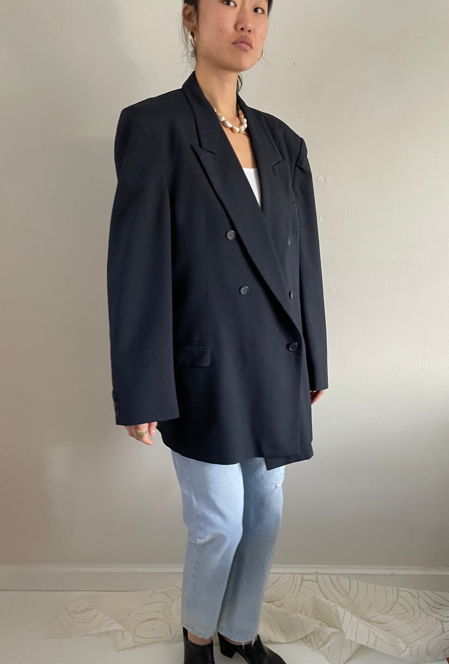 vintage oversized double breasted peaked lapel midnight navy blue menswear boyfriend blazer