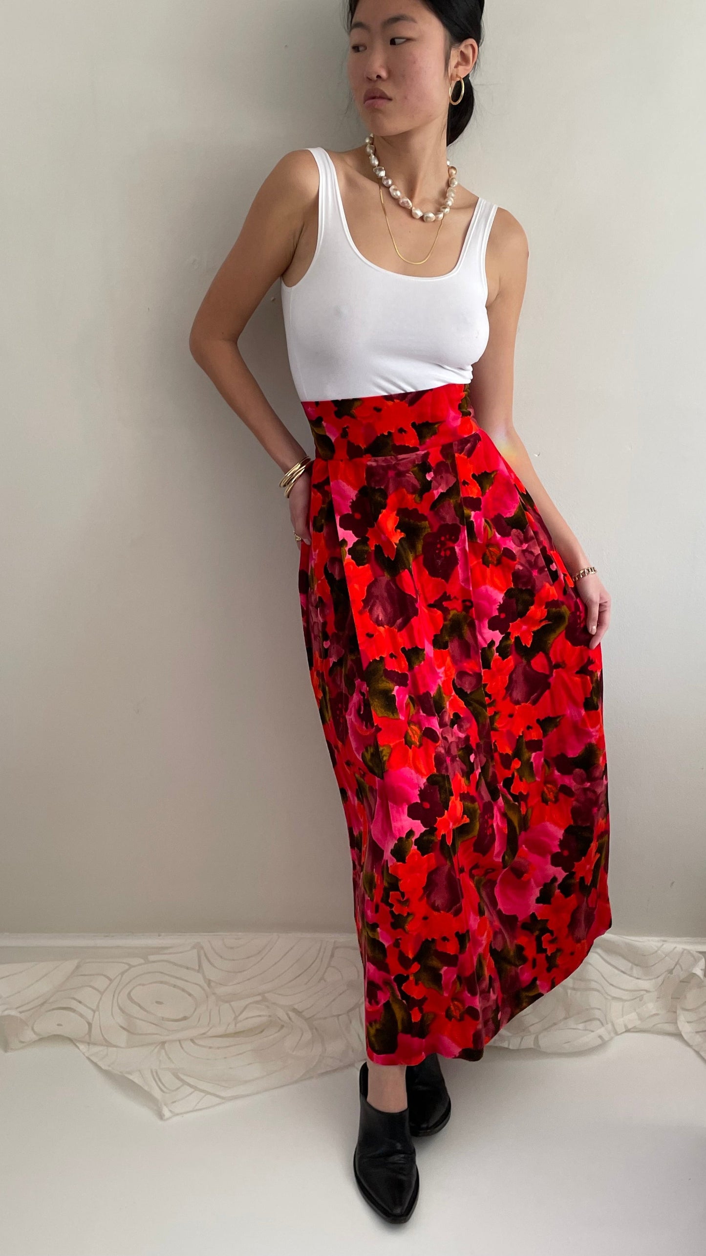 70s printed velvet maxi skirt 26 Waist