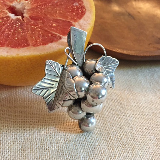 vintage 90s Taxco sterling silver 925 handcrafted grape cluster pendant or brooch Mexico Taxco