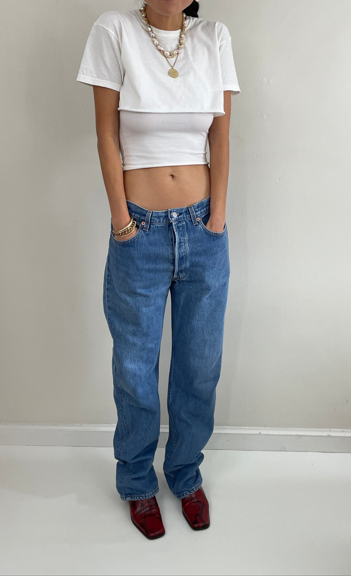 Vintage 80s Levis 501 Button Fly Tall Boyfriend Medium Wash Jeans 32x35