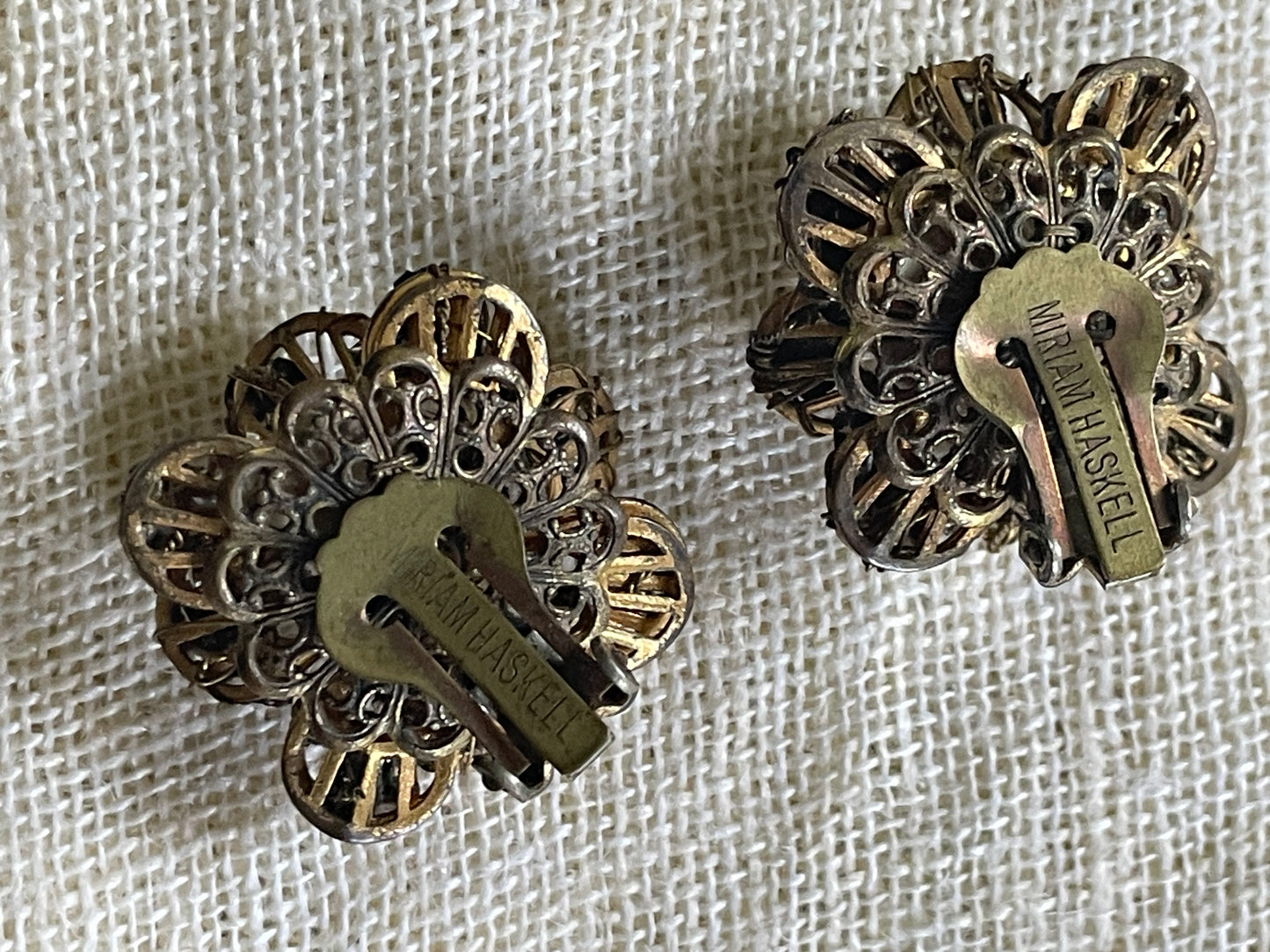 vintage 40s Miriam Haskell Signed Baroque Pearl Crystal Clip On Ornate Filigree Earrings Jewelry