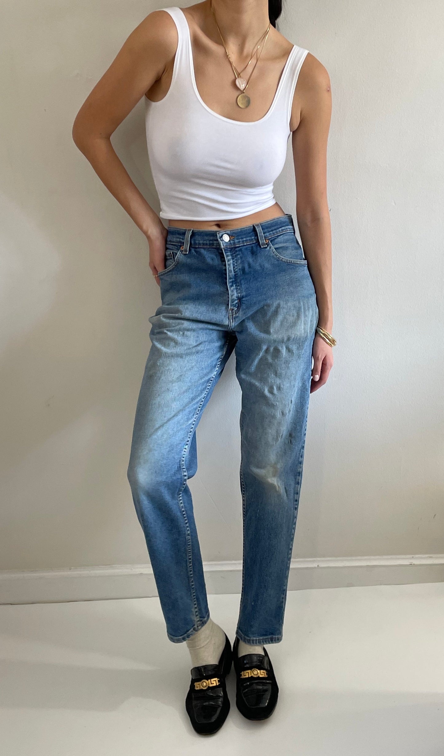 vintage Y2K Levi's 550 faded stretch Levis jeans