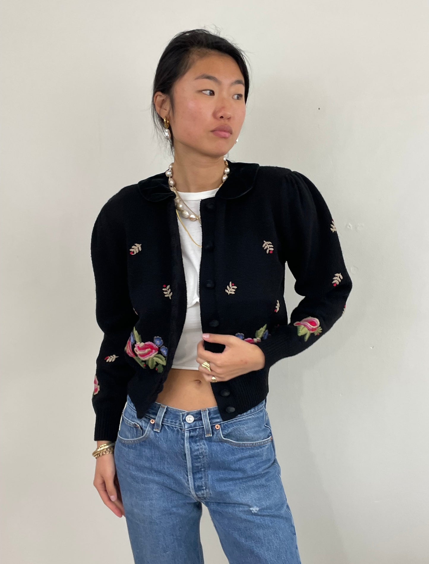 Vintage Embroidered Floral Black Velvet Collar Cardigan Small