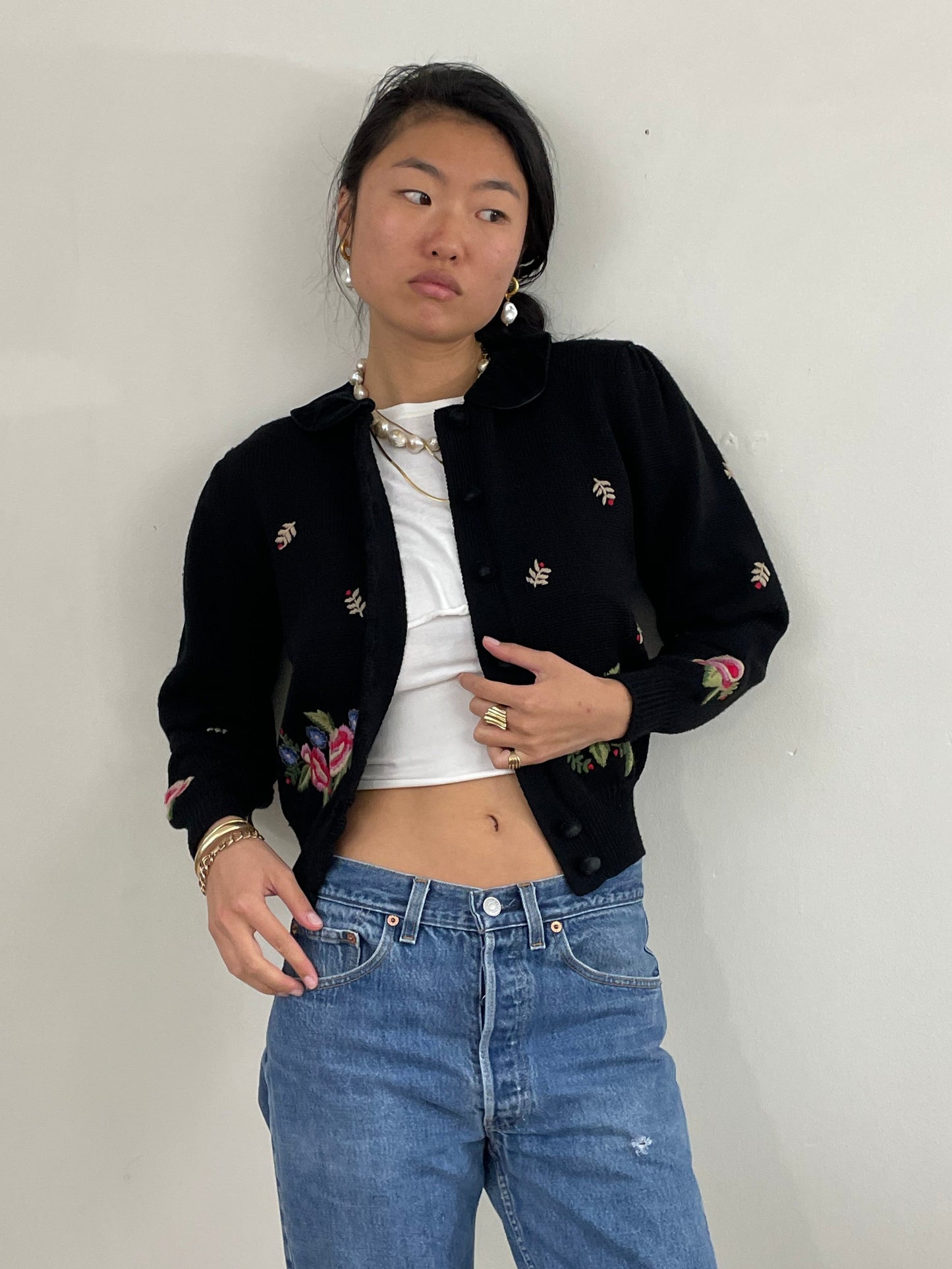 Vintage Embroidered Floral Black Velvet Collar Cardigan Small