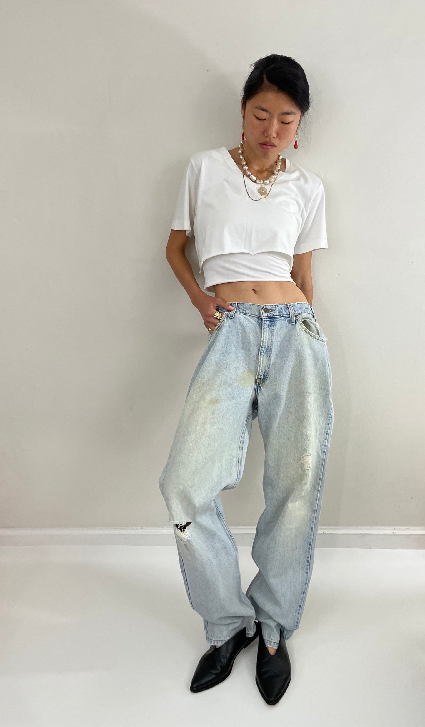 vintage Levi's  550 baggy faded light wash zipper relaxed fit tall Levis dad orange tab jeans size 35 x 33