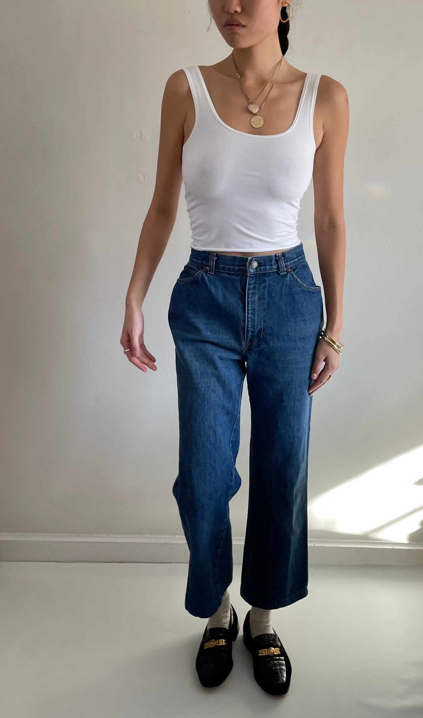 70s Levi's dark wash wide leg high waisted Levis jeans small size 27
