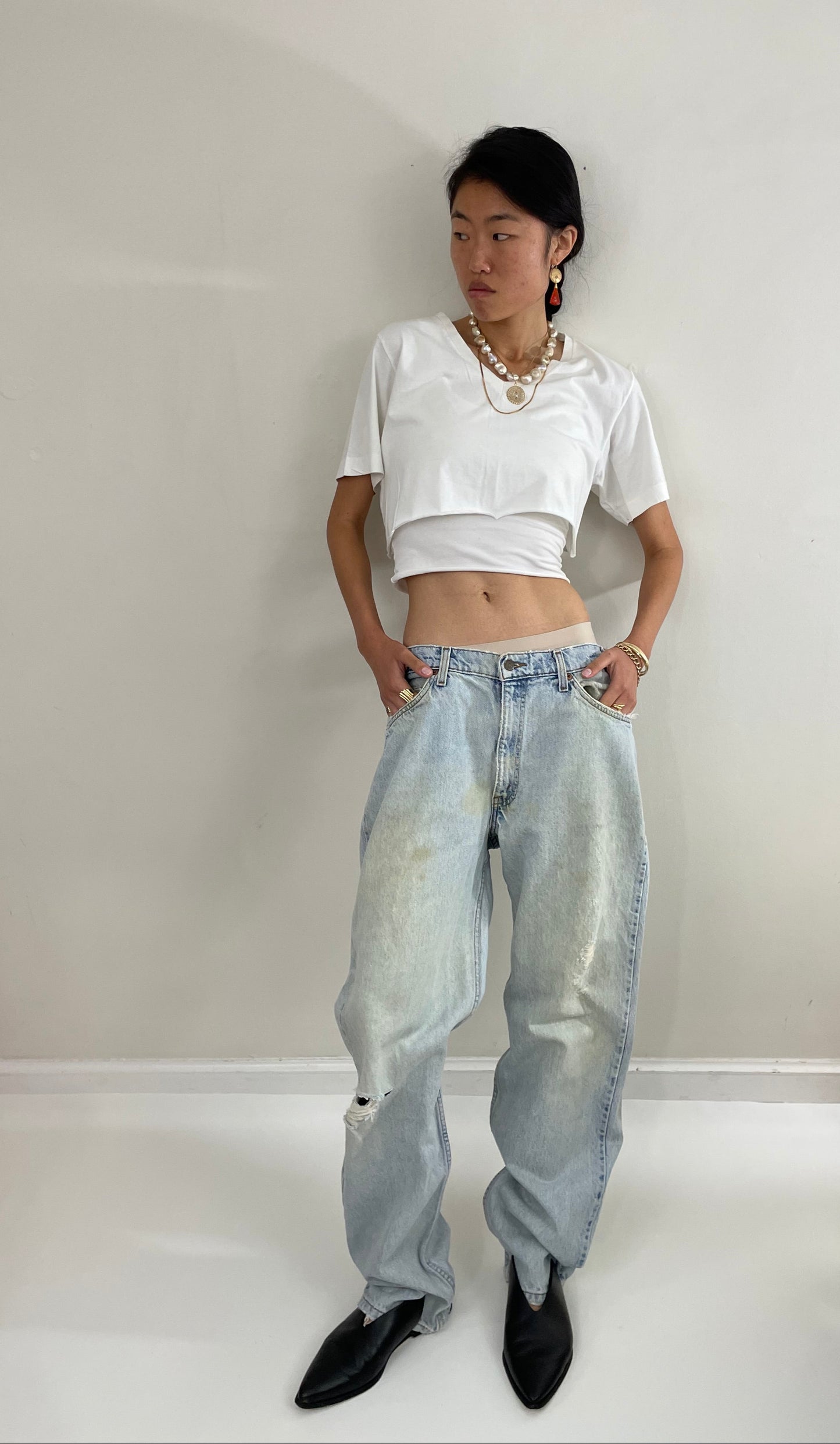 vintage Levi's  550 baggy faded light wash zipper relaxed fit tall Levis dad orange tab jeans size 35 x 33