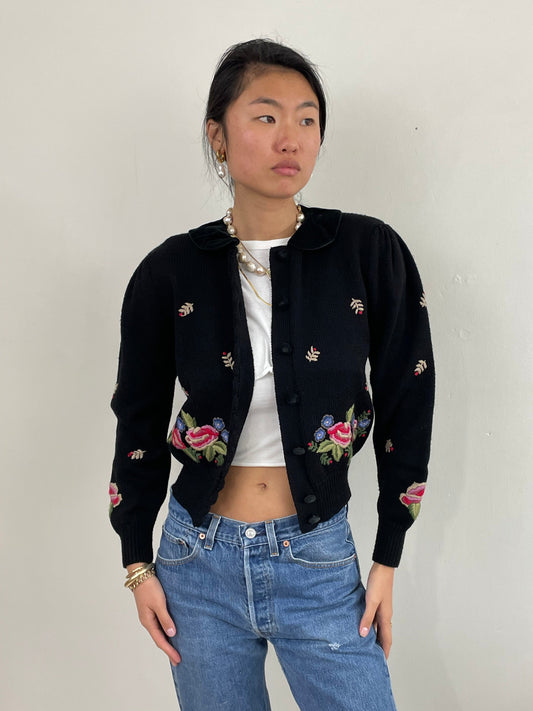 Vintage Embroidered Floral Black Velvet Collar Cardigan Small