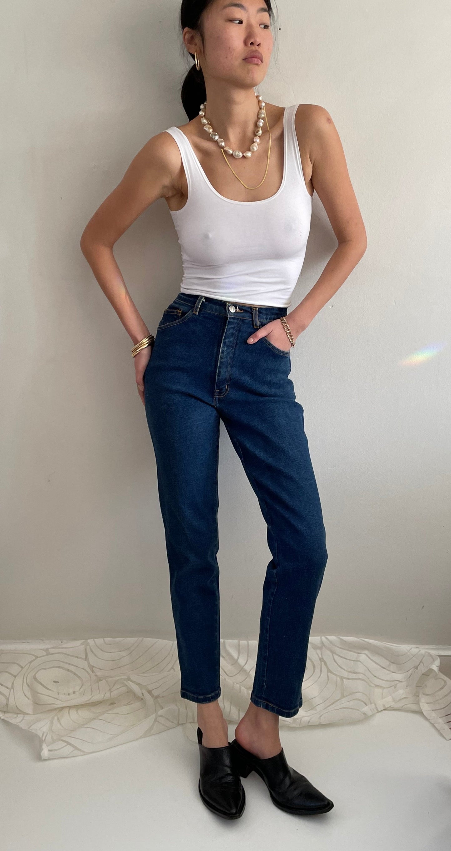 vintage 90s Jordache smooth no back pocket high waisted dark jeans | size 2 25 waist