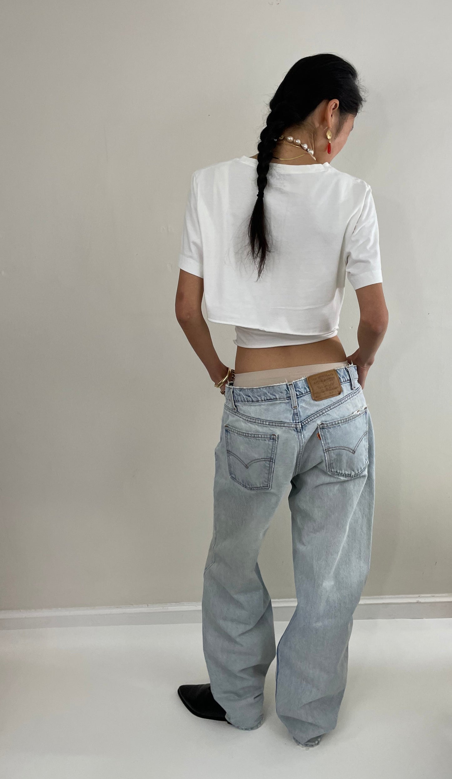 vintage Levi's  550 baggy faded light wash zipper relaxed fit tall Levis dad orange tab jeans size 35 x 33