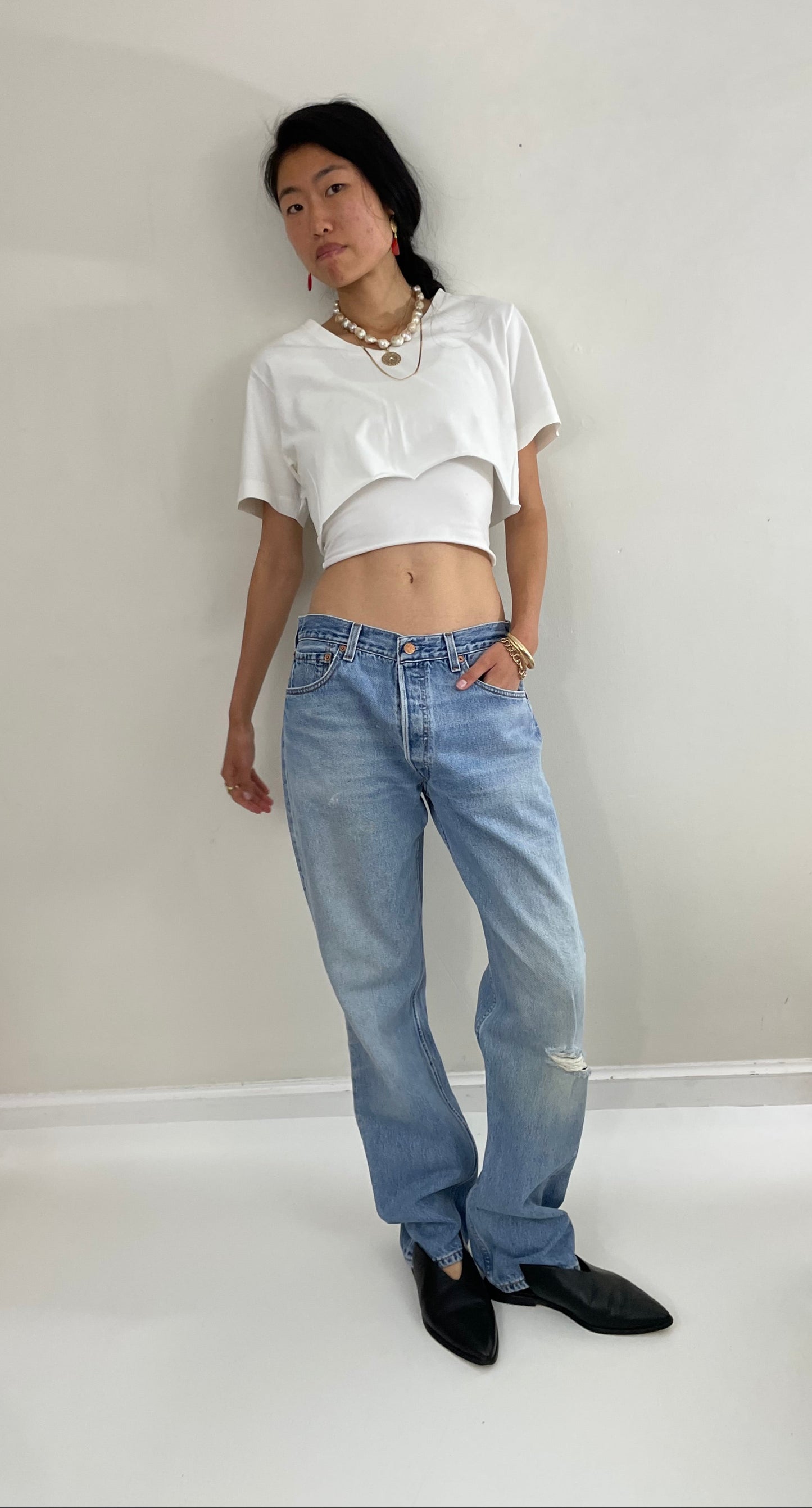 Vintage Levis 501 faded boyfriend tall relaxed Levis button fly dad baggy jeans size 32 x 33