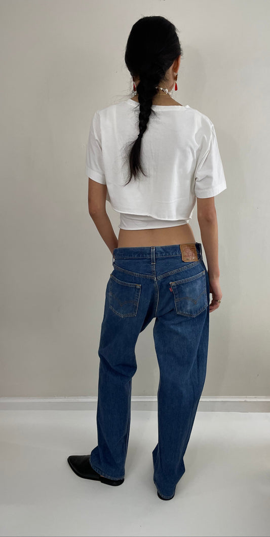 vintage 80s Levi's 501 medium wash button fly iconic red tab LEVIS jeans made in  USA size 32 x 30