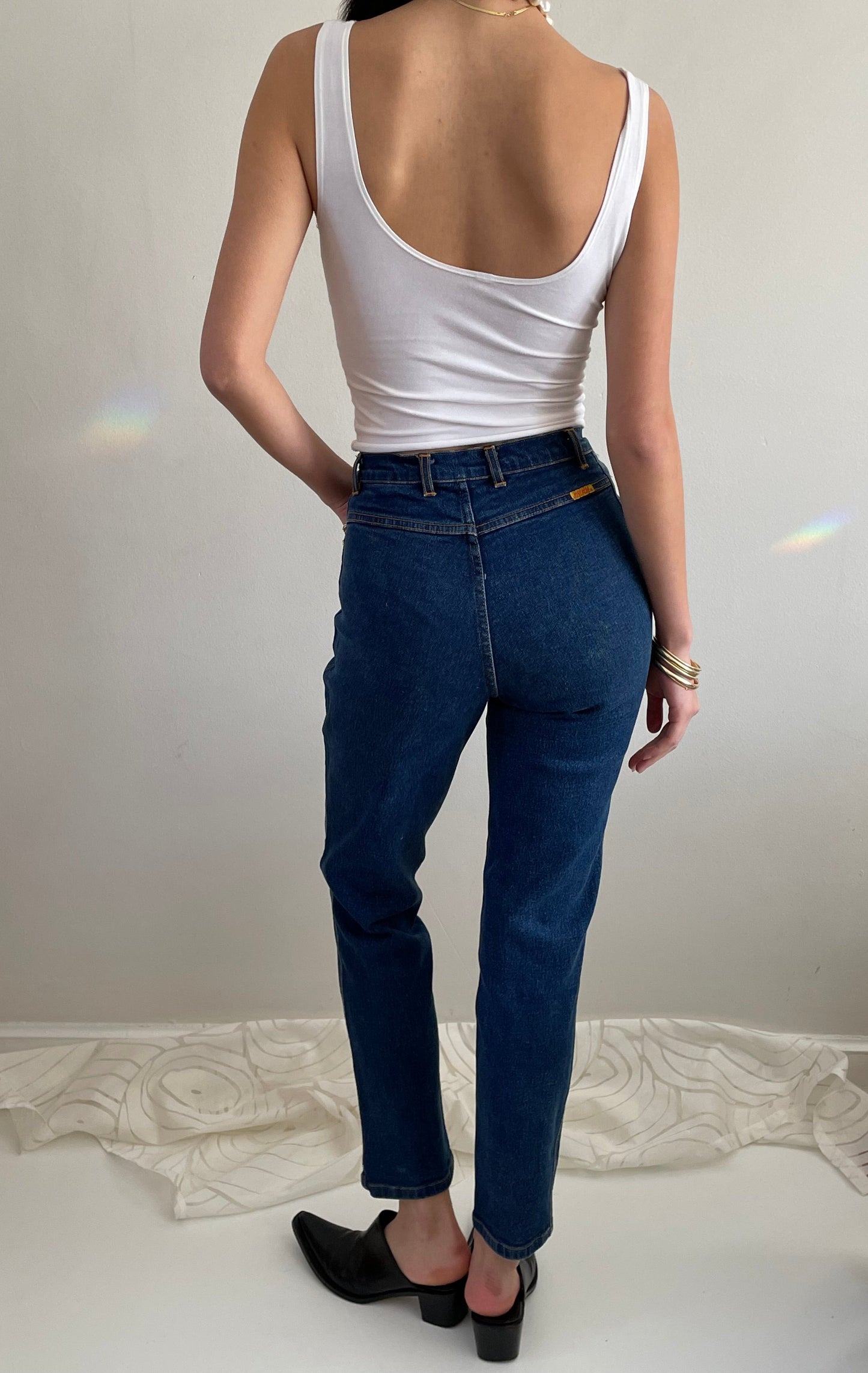 vintage 90s Jordache smooth no back pocket high waisted dark jeans | size 2 25 waist